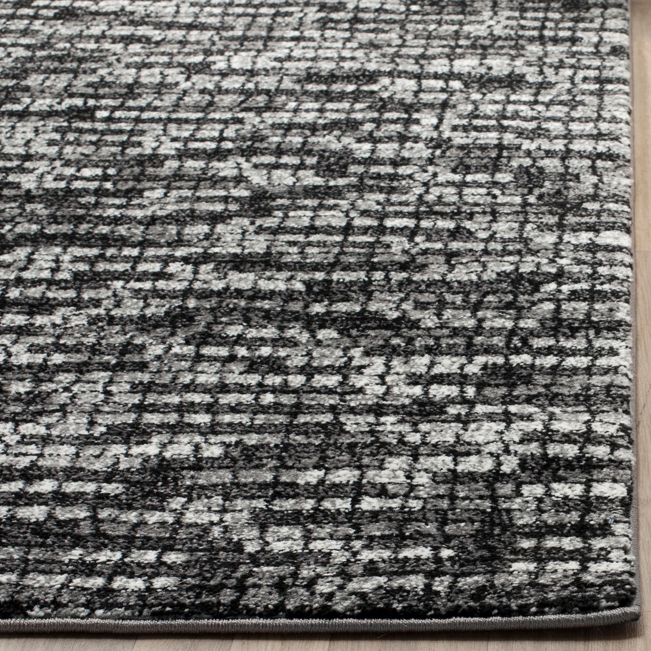 SAFAVIEH Porcello Scarlett Abstract Striped Area Rug, Light Grey/Charcoal, 6'7" x 9'