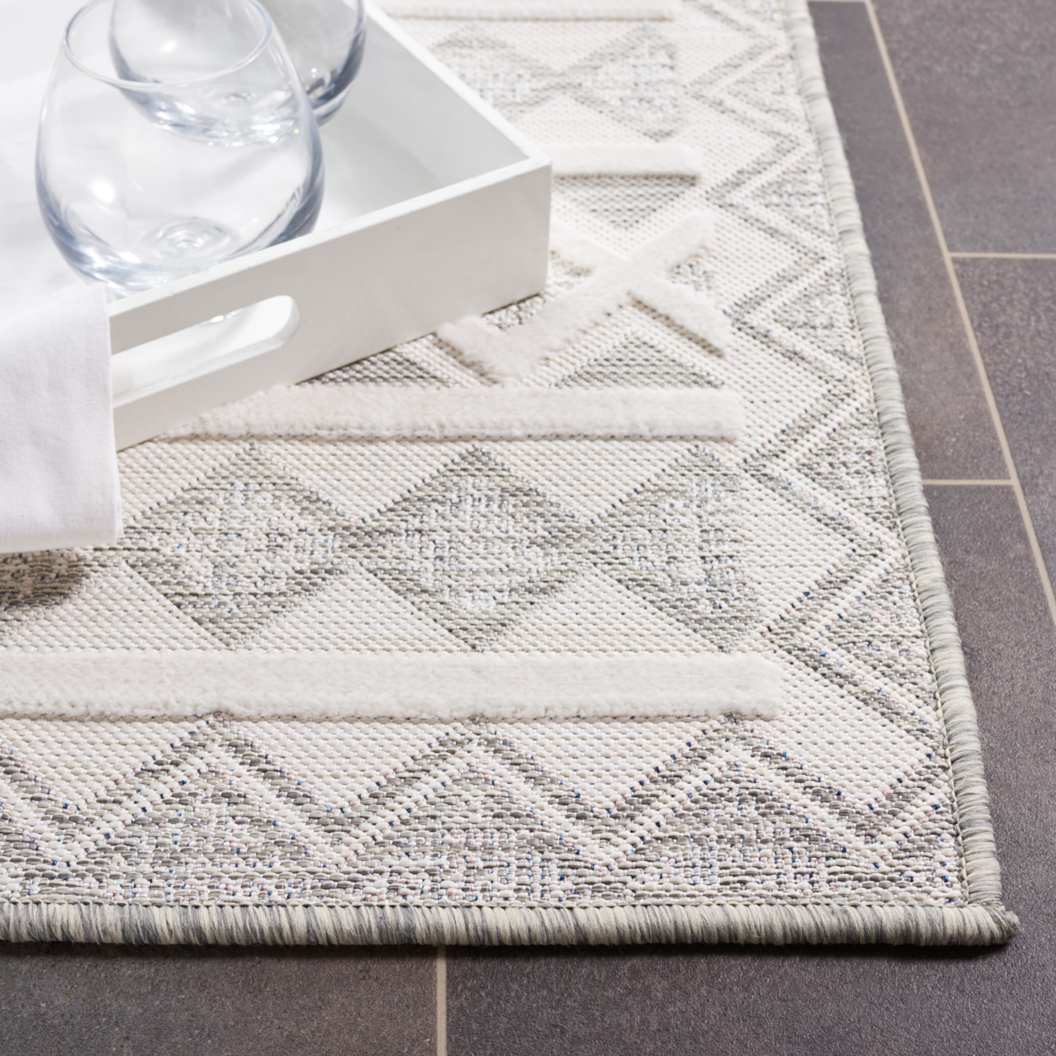 SAFAVIEH Cabana Ethan Geometric Indoor/Outdoor Area Rug, Grey/Ivory, 9' x 12'