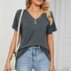 thumbnail image 3 of Top casual de manga corta para mujer con decoración de botones, cuello en V, camiseta suelta de poliéster para verano, gris oscuro S, 3 of 6