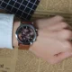 thumbnail image 5 of Reloj pulsera North 6009 con correa de cuero color marrón - fondo nude - bisel plateado, 5 of 8