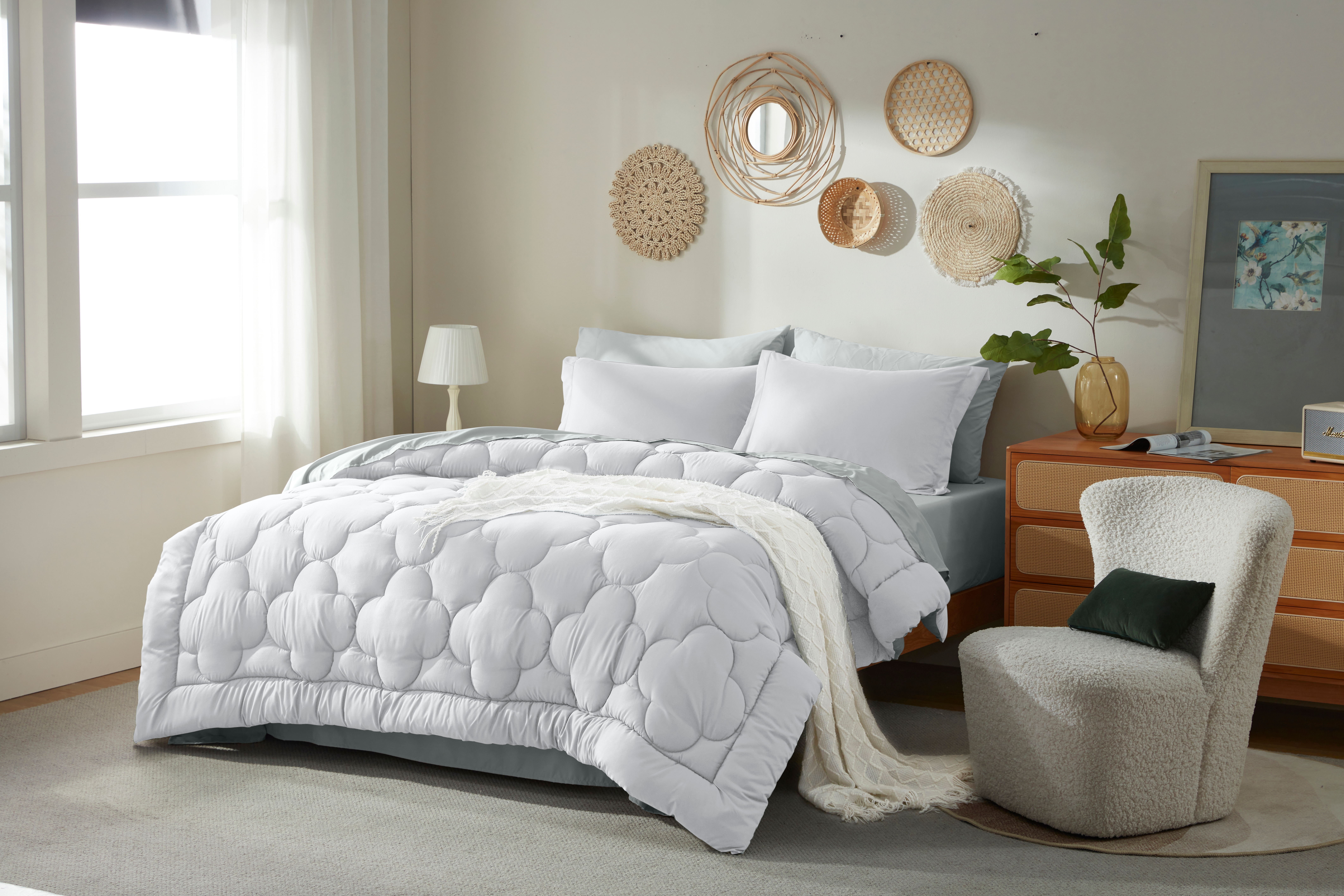 Bedtreat Queen Comforter Sets，7-Pieces Reversible Bedding Sets，Bed in a Bag with Comforter, Flat Sheet and Fitted Sheet without Pocket, Pillowcases & Shams，White/Light Gray