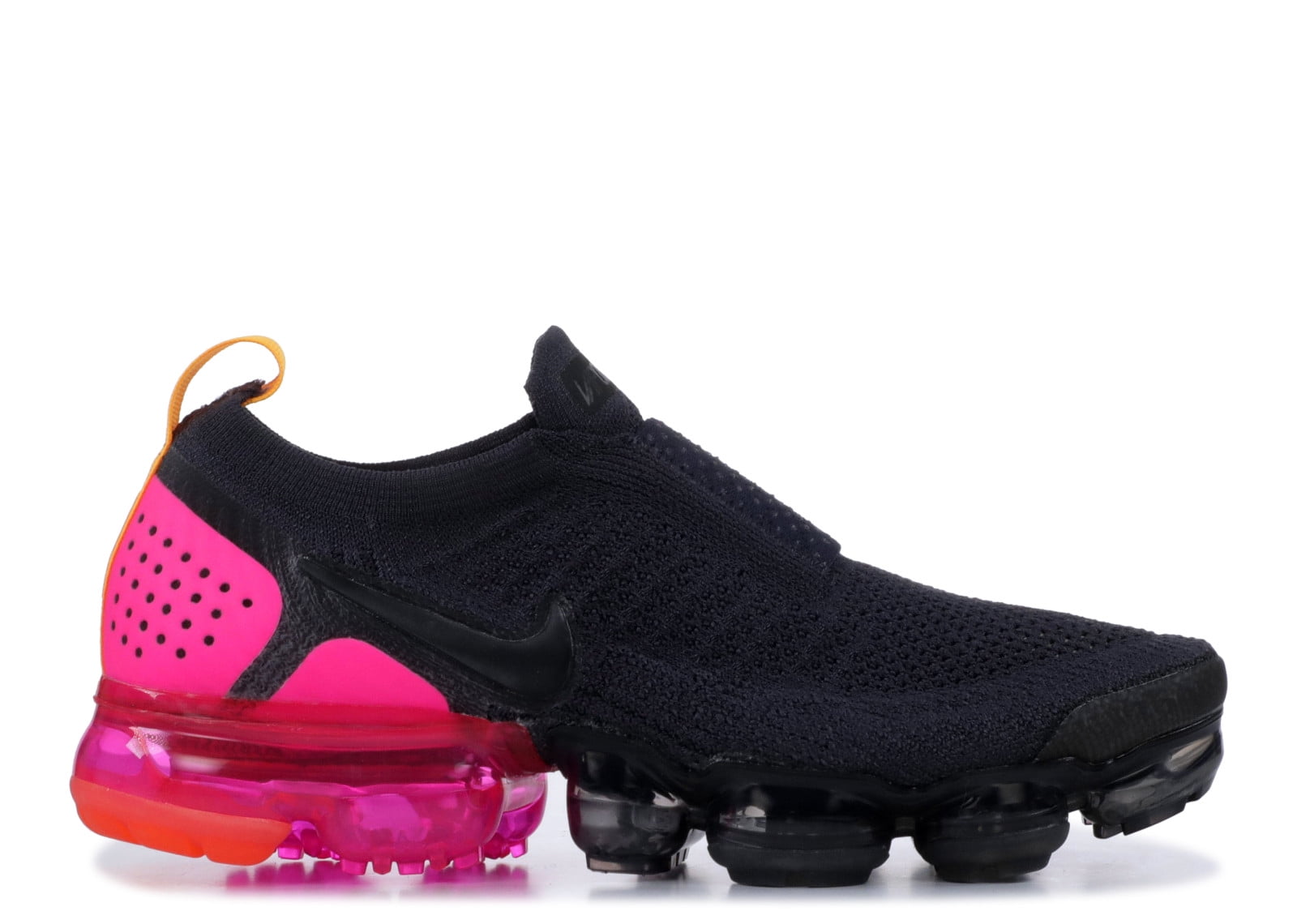 black vapormax with pink