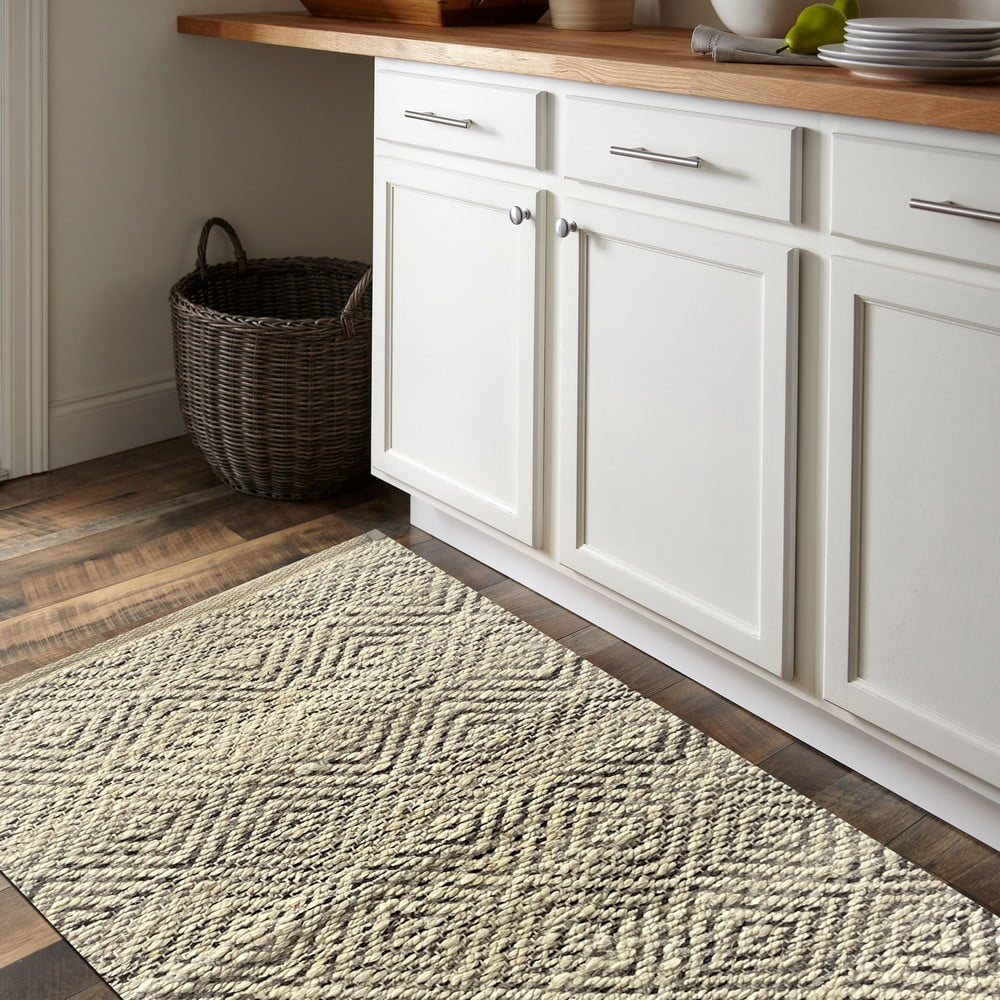 LR Home Clio 2' x 5' Tan/Gray Geometric Jute Blend Adult Indoor Area Runner Rug