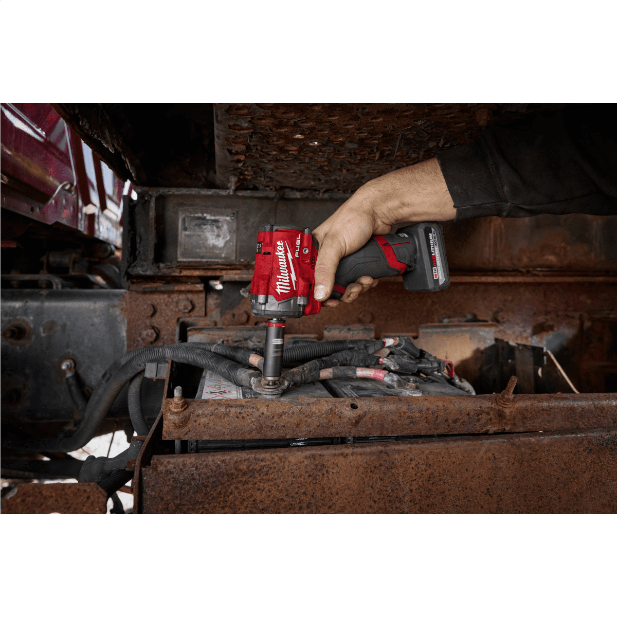 Milwaukee Tool M12 FUEL Stubby 3/8 Inch Impact Wrench Kit