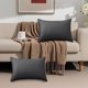 thumbnail image 4 of Funda de almohada rectangular impermeable para exteriores – Protector de cojín moderno y liso para muebles de patio, jardín y piscina., 4 of 6
