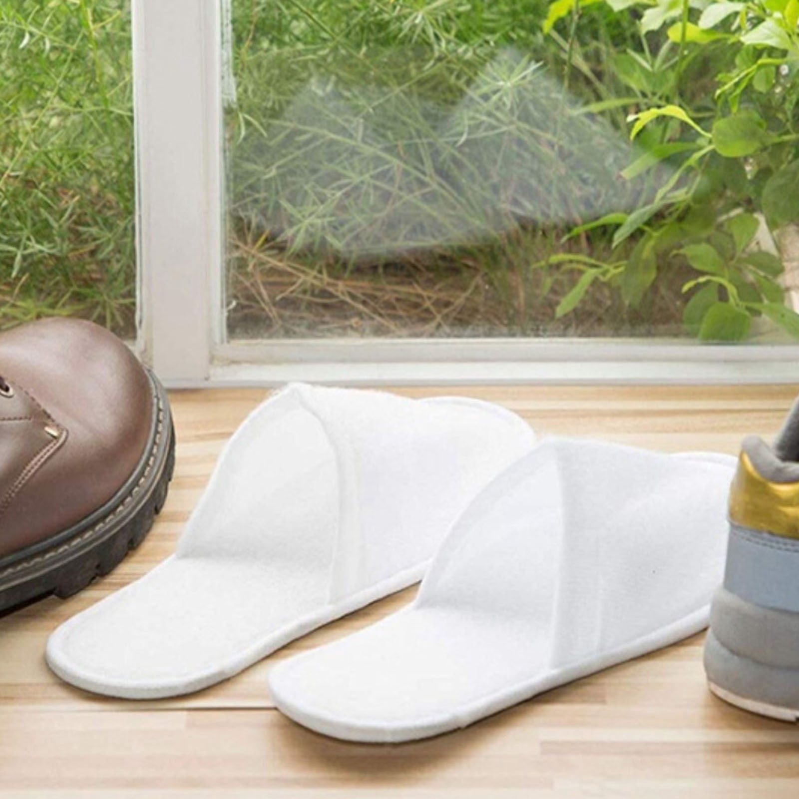 Disposable Hotel Slippers for Guests, Plush Spa Slippers with Non-Slip Soles for Travel, Home Use, Salons, And Events, Individually Wrapped for Hygiene Harlik