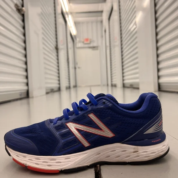 New Balance 680 v5 Blue Low Top Running Athletic Shoes Mens US Size 8.5 D Medium