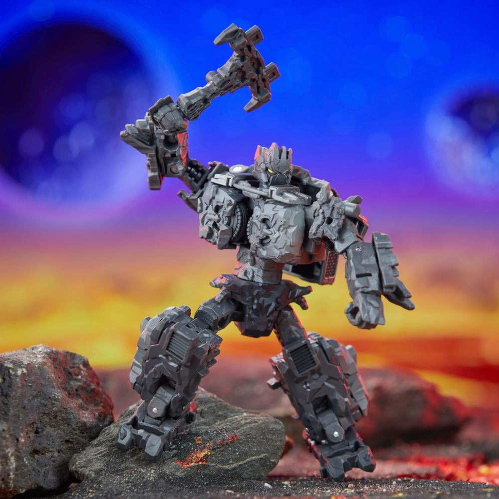 Transformers Legacy United Deluxe Infernac Universe Magneous 5.5” Action Figure, 8+