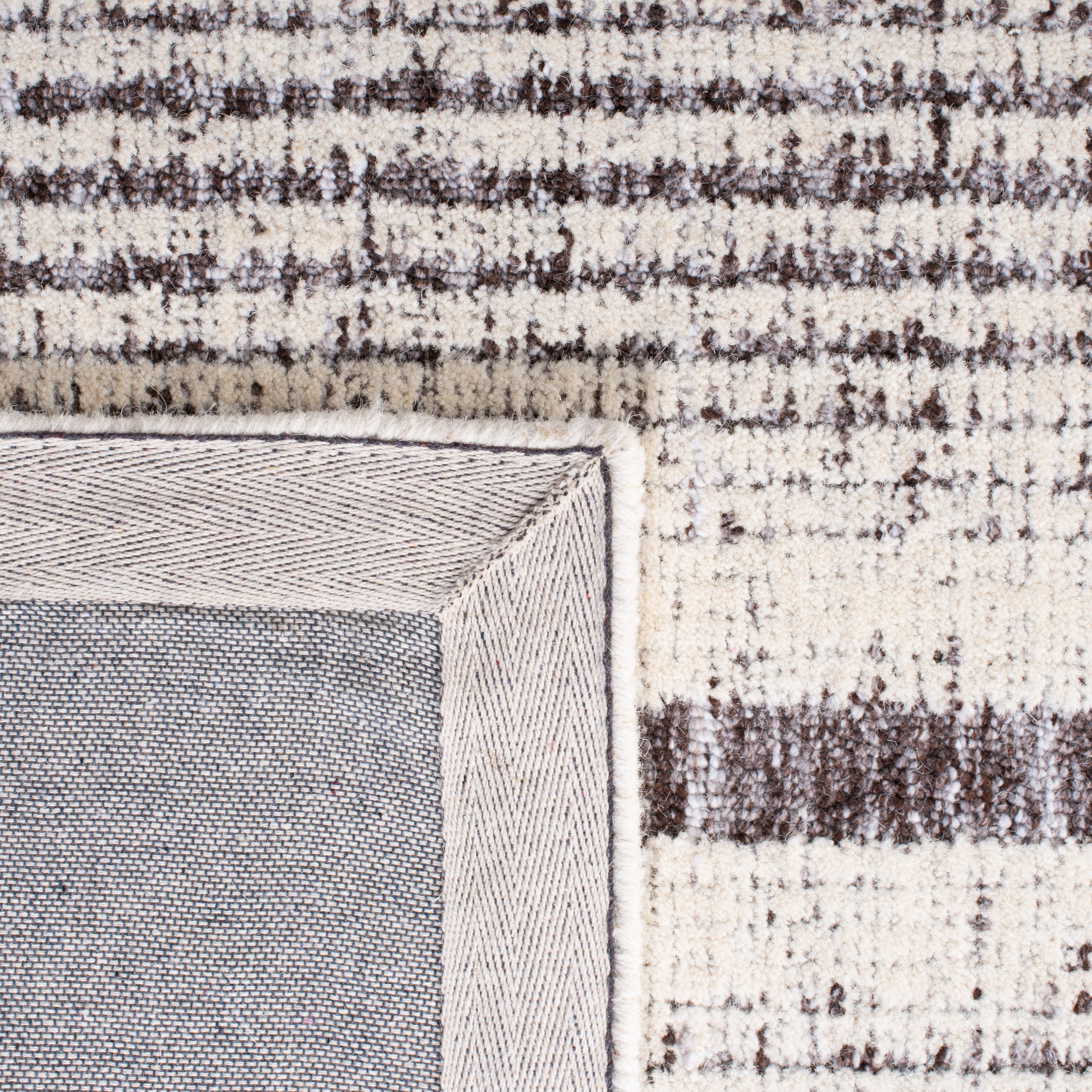 SAFAVIEH Metro Bayon Bordered Area Rug, Grey/Ivory, 6' x 9'