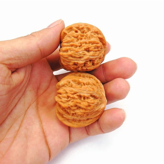 Walnut Hand Carved Wenwan Pair,Natural Solid Wood Walnut Ornaments,Polished Smooth Surface Traditional Craft Collectible Decor for Display Collection Home Shelf Desktop