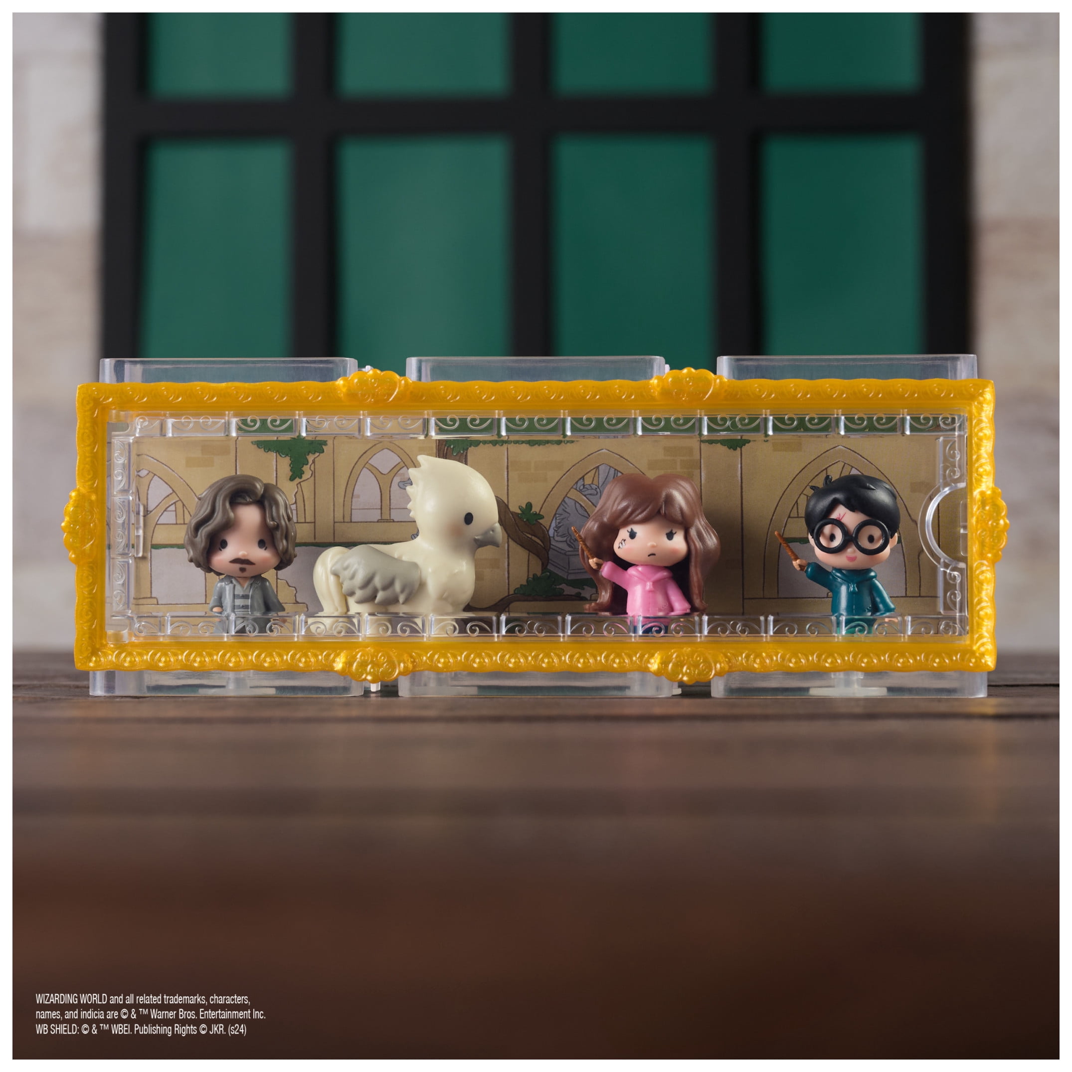 Wizarding World Harry Potter, Micro Magical Moments Prisoner of Azkaban Rescue Set with 4 Mini Figures & Display Case, Kids Toys for Ages 6 and up