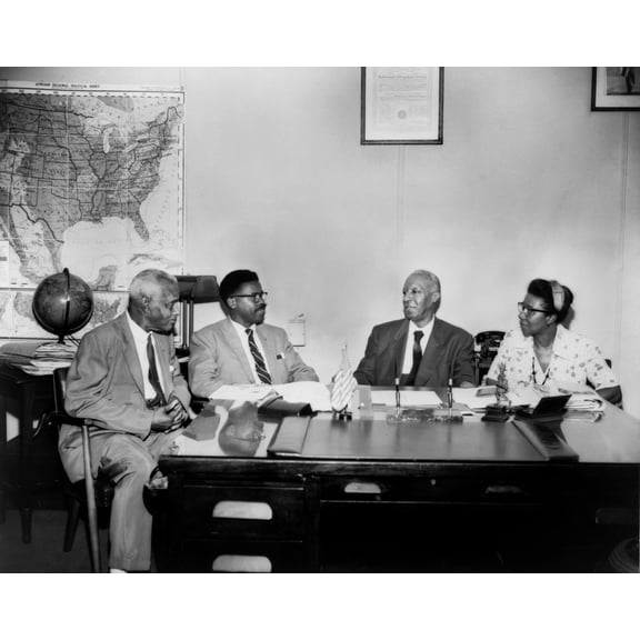 Brotherhood Of Sleeping Car Porters Group. L-R Ashley Totten History (24 x 18)