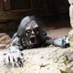 thumbnail image 4 of Rastreo Fantasma Fantasma Prank Props Halloween con LED Ojos brillantes Activado por voz, 4 of 5