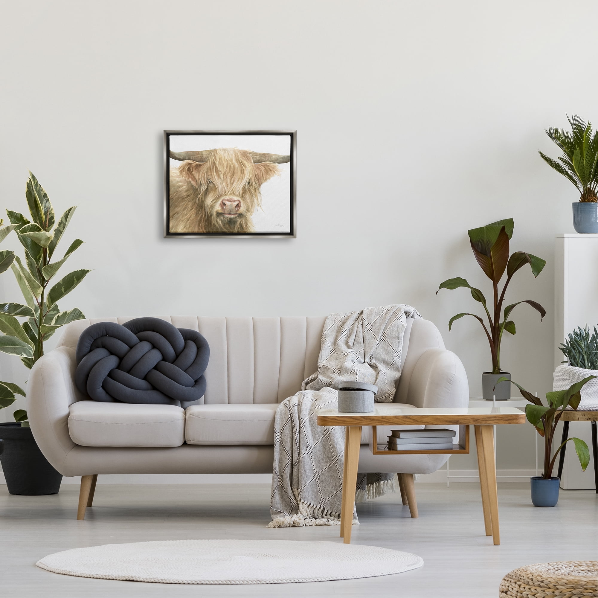 Stupell Industries Longhorn Cattle Painting Animals & Insects Painting Gray Floater Framed Canvas Art Print Wall Art, 21 x 17