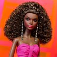 thumbnail image 2 of Vestido largo fucsia de muñeca Barbie en tafetán para adultos HBX96, 2 of 6