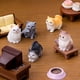 thumbnail image 4 of Mini adorno de gato de dibujos animados, micropaisaje, casa de muñecas, modelo de coche, decoración interior del hogar, escritorio, 4 of 5