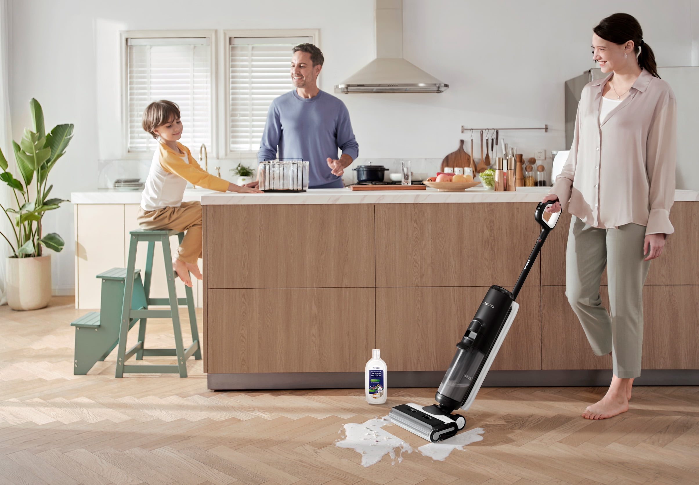 Tineco Multi-Surface Cleaning Solution, Spring Fresh, For All Hard Floors, Odor Eliminator & Pet Stain Removal, Best Paired with Tineco Machines, 33.8 Ounces