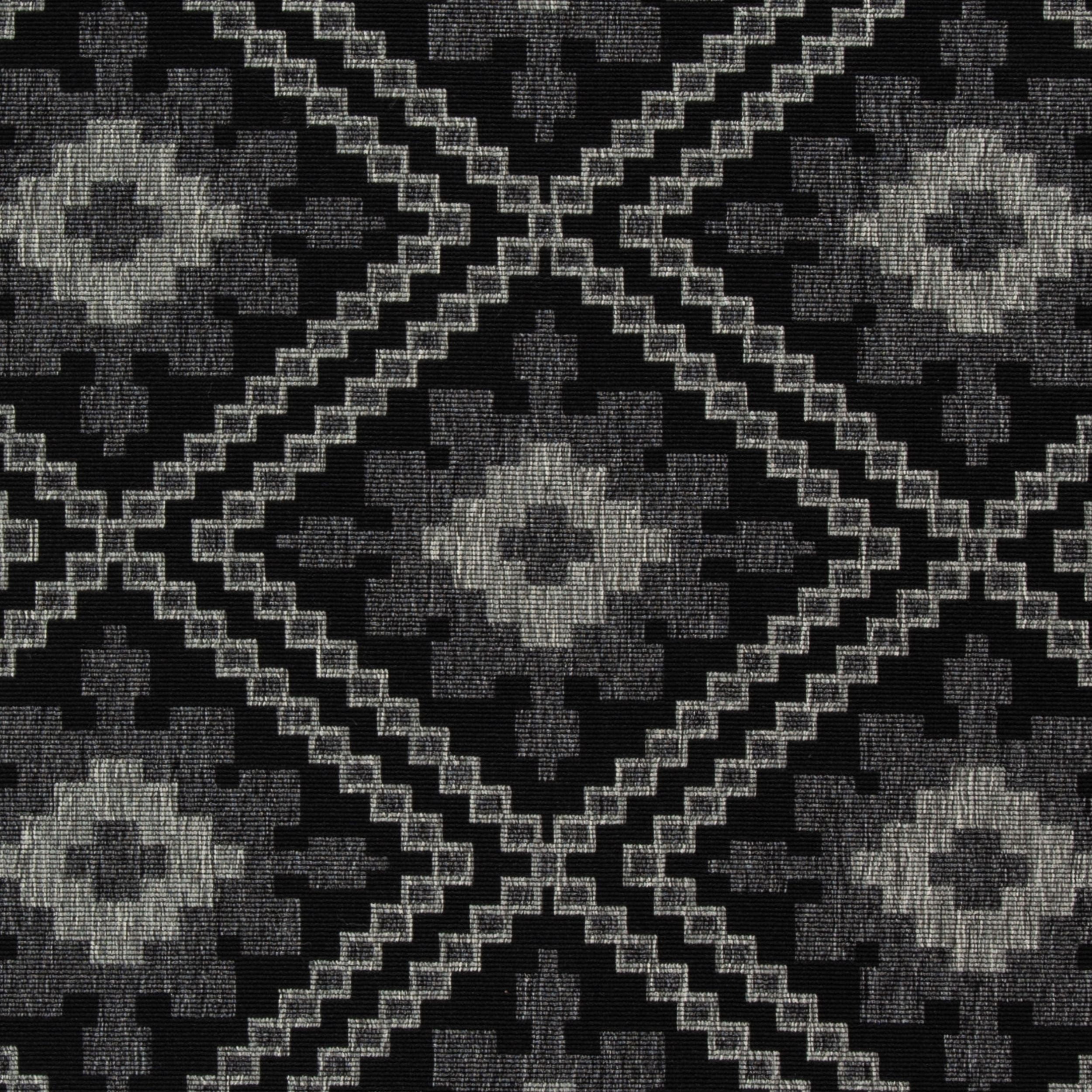 SAFAVIEH Veranda Magna Southwestern Indoor/Outdoor Area Rug, 5'3" x 5'3" Square, Black/Cream