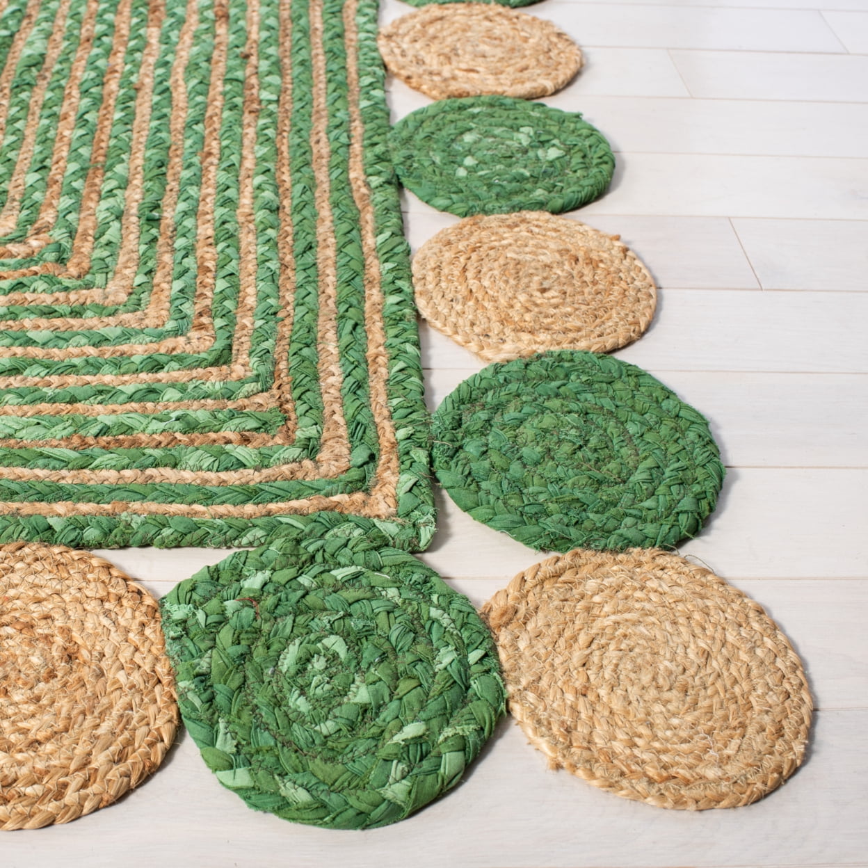 SAFAVIEH Cape Cod Kyle Geometric Area Rug, Green/Natural, 3' x 5'