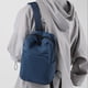 thumbnail image 3 of Mochila ligera de nailon para hombre - Mochila de viaje de color liso con múltiples bolsillos, 33 x 22 x 11 cm - Gimnasio, senderismo y uso diario, 3 of 5