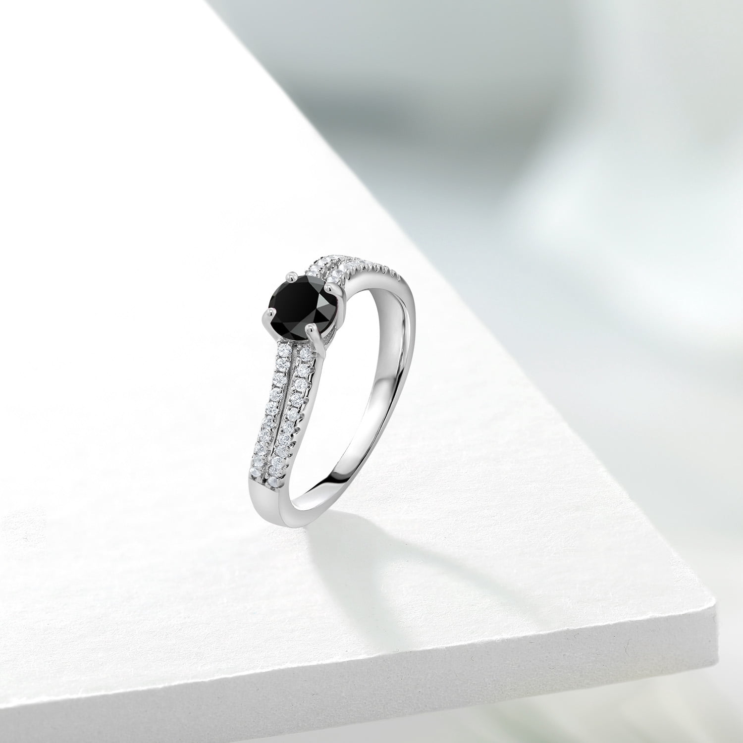 Gem Stone King 0.86 Cttw Black Onyx Ring for Women | 925 Sterling Silver | 5MM Round Gemstone Birthstone | Wedding Engagement Anniversary Promise Ring for Women | Size 8