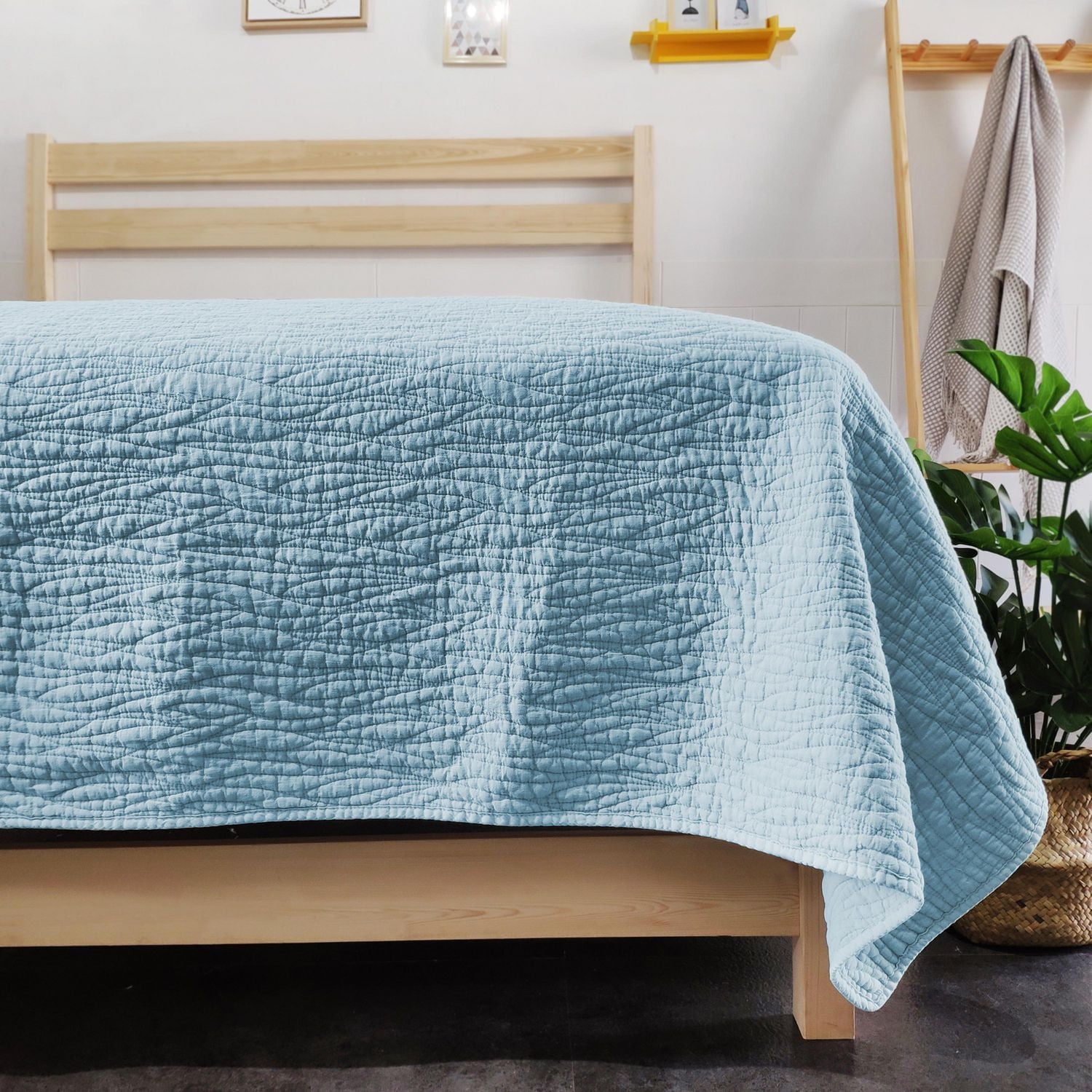 Gouchee Home Carson Quilt Set