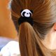 thumbnail image 4 of 4 piezas de coleteros peludos con forma de panda, coleteros elásticos de peluche, 4 of 5