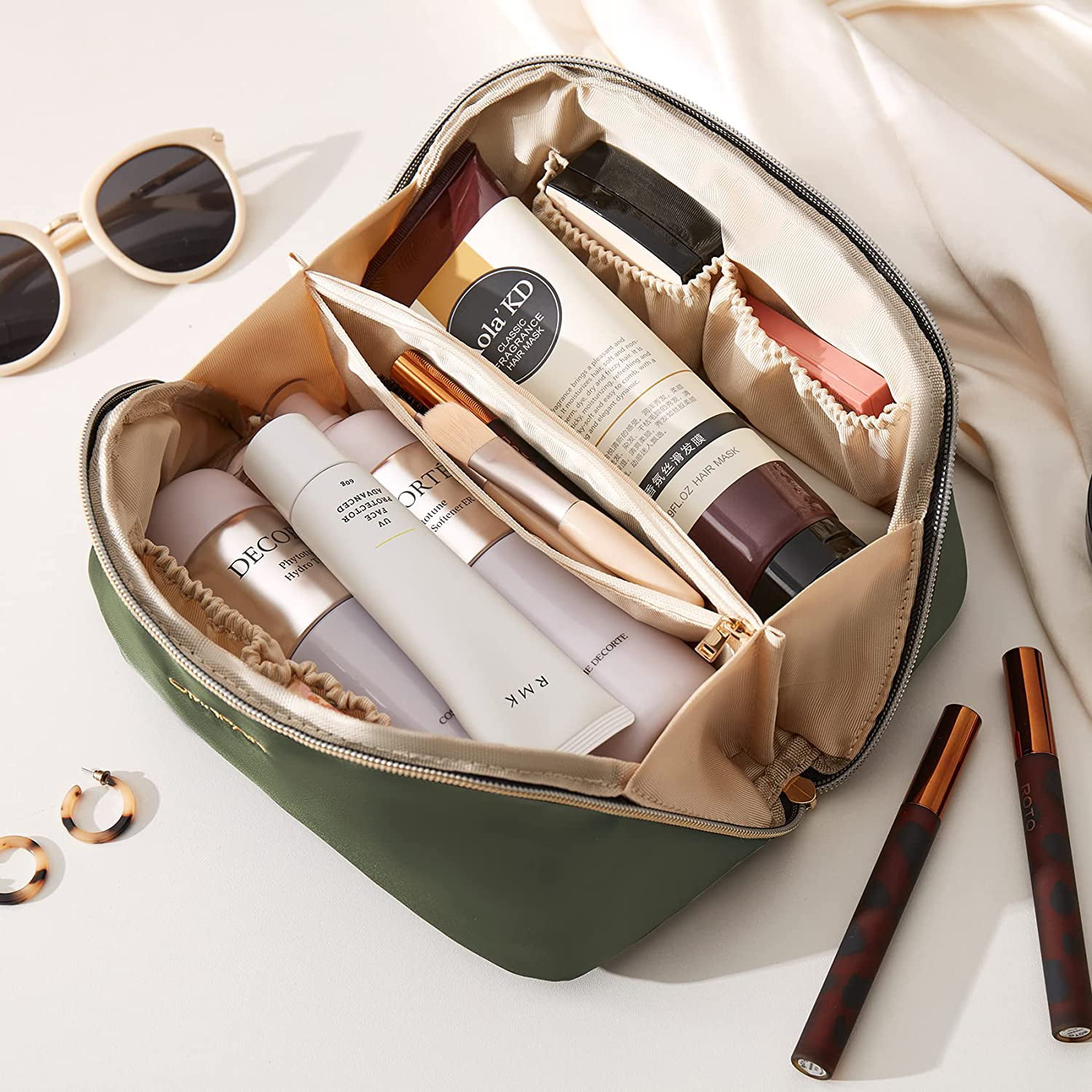 0642 Decor Travel Makeup Bag with Small pouch Portable Organizer Makeu —  Deodap