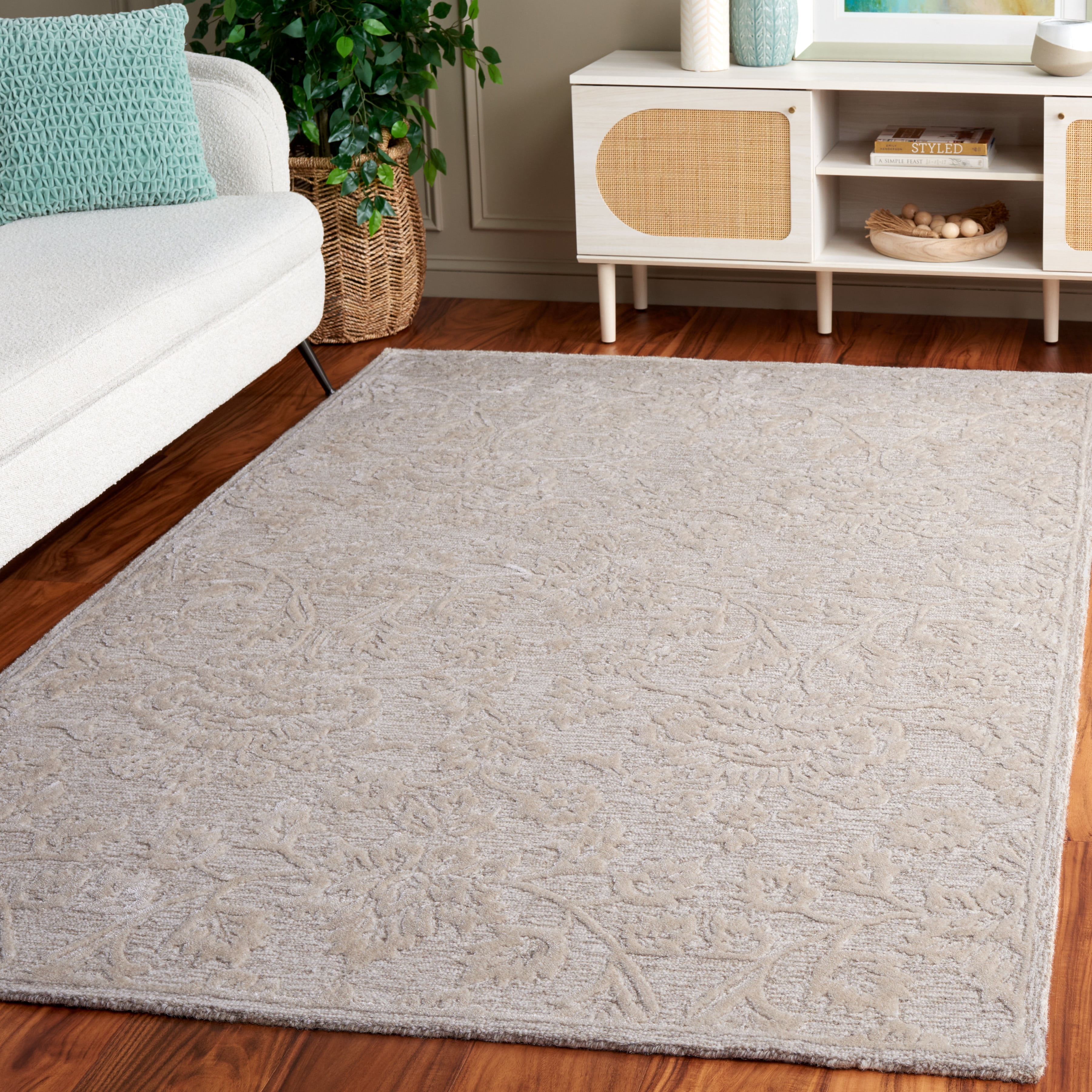 SAFAVIEH Glamour Zowie Floral Area Rug, Beige/Ivory, 6' x 6' Square