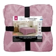 thumbnail image 1 of Cobertor Ligero con Grabado Mainstays Matrimonial Rosa, 1 of 4