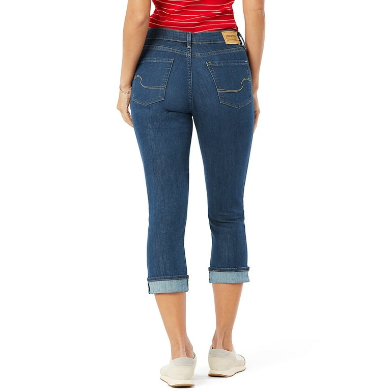 Signature by Levi Strauss & Co. Women's Mid Rise Capri Jeans