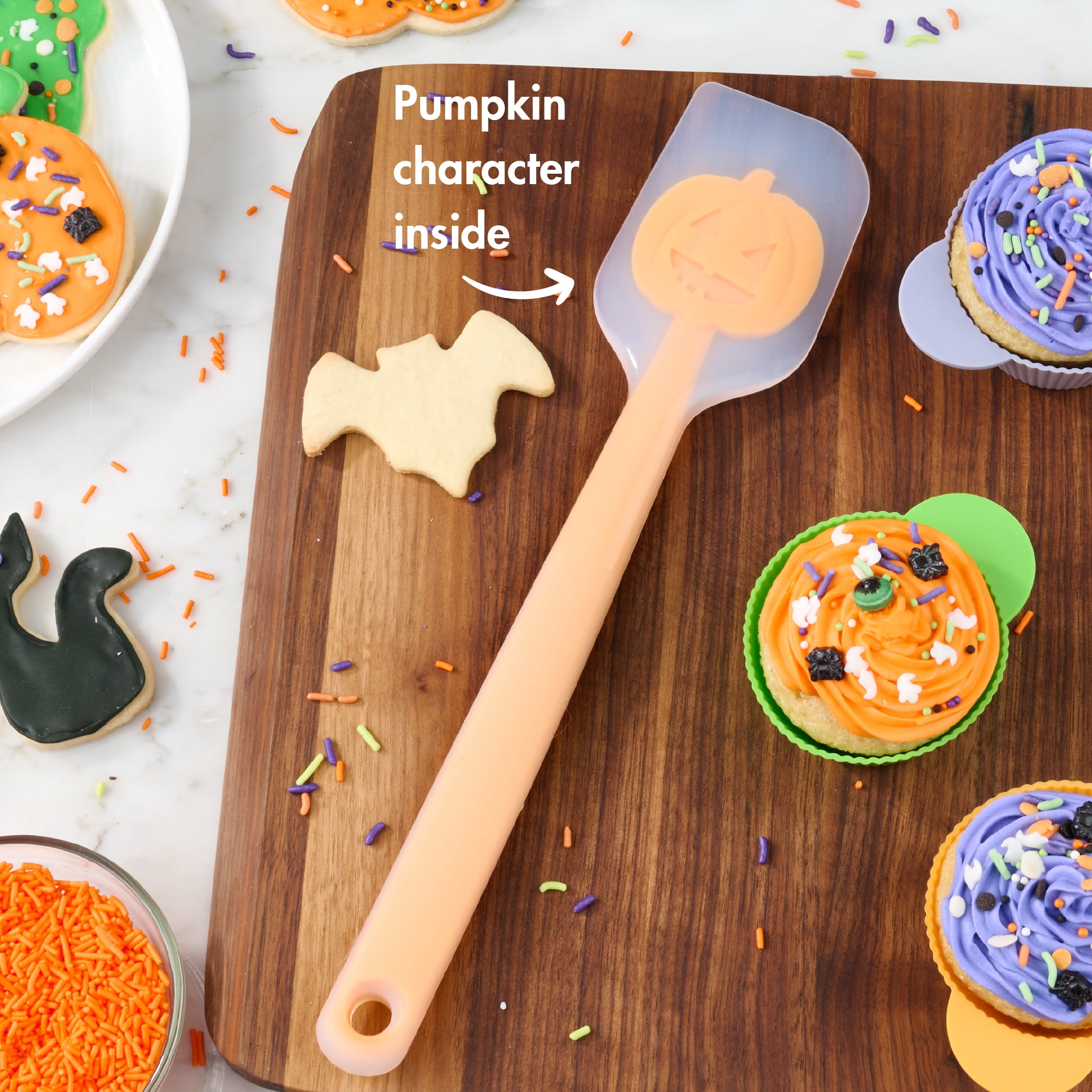 Way To Celebrate 12” Silicone 3D Spatula, Jack-o’-lantern, Orange
