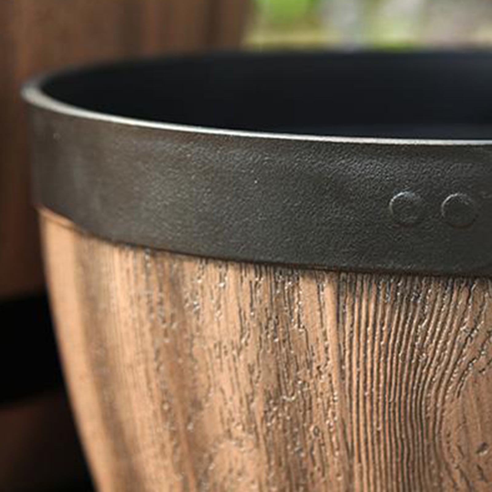 Biplut Plant Pot Large Capacity Creative Shape Plastic Imitation Wine Barrel Shape Planter Flower Container for Home