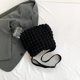 thumbnail image 1 of Bolso Hobo de burbujas para mujer, bolso cruzado acolchado de moda, bolso bandolera para niña (negro), 1 of 8