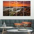 thumbnail image 1 of Vagues Orageuses Se Jetant dans des Rochers - Impression sur Toile Photo de Plage, 1 of 3