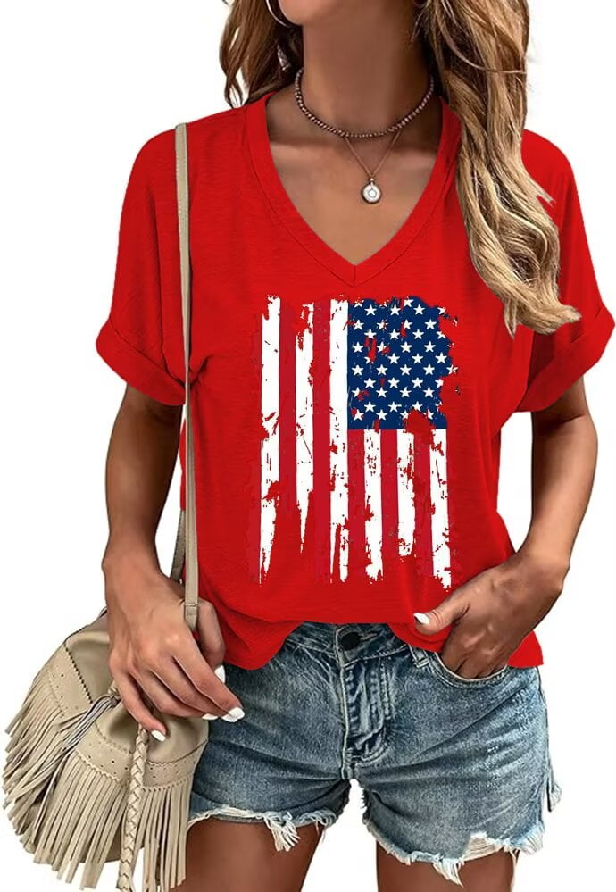 Beopjesk Women’s July 4th Patriotic T-Shirt – American Flag Lip Print, Soft Graphic Tee For Independence Day & Summer