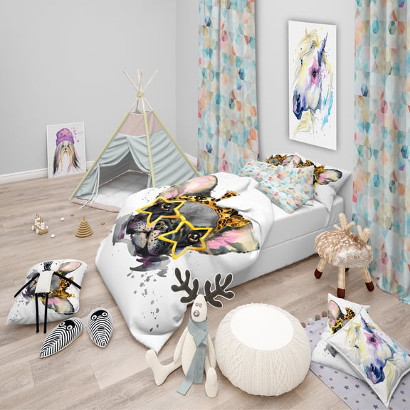Designart 'French Bulldog with Star Glasses' Modern & Contemporary Duvet Cover Set