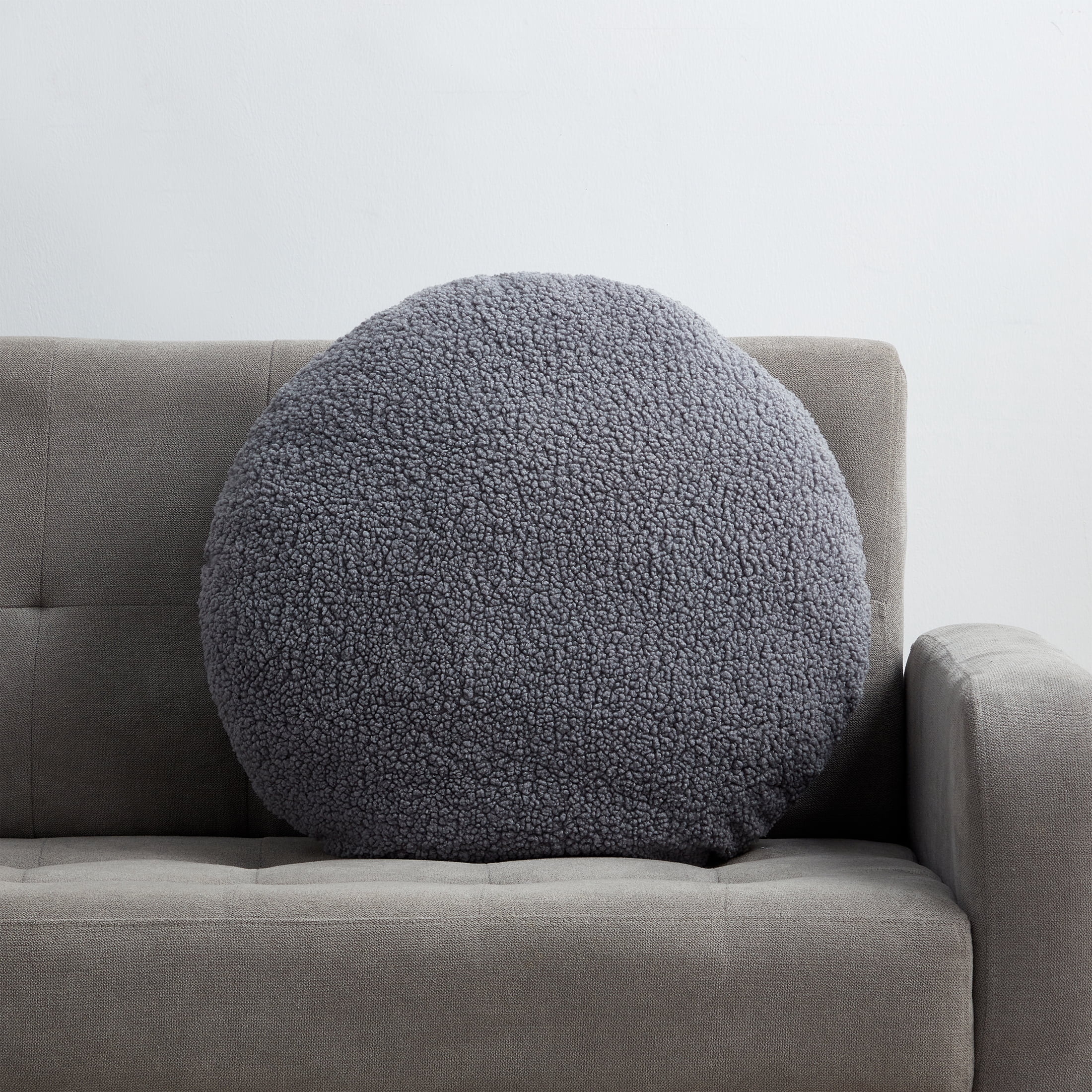 クッション・座布団 Faux Fur Pillow Mainstays Teddy Cozy Faux Fur Decorative Pillow - Walmart.com