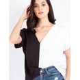 thumbnail image 4 of Blusa bicolor con cuello V, 4 of 5