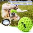 thumbnail image 3 of Pelota chirriante indestructible DISSONIC de juguete para perros pequeños, 3 of 5