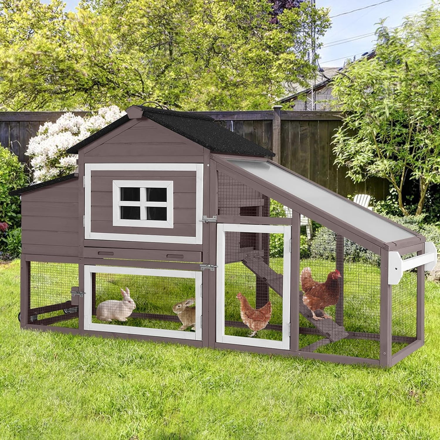 MEDEHOO Chicken Coop, Mobile Chicken House with with Wheel, Outdoor Hen House Poultry Cage with Nesting Box, Leakproof Pull Out Tray and UV-Resistant Roof (Brown)