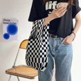 thumbnail image 5 of Bolso de mano tejido a mano con diseño de cuadros escoceses en contraste de colores y tablero de ajedrez japonés y coreano, bolso de mano tejido, bolso de hombro para mujer, 5 of 5