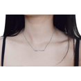 thumbnail image 2 of Collar con colgante de plata shaofei diseño flecha lateral, 2 of 4