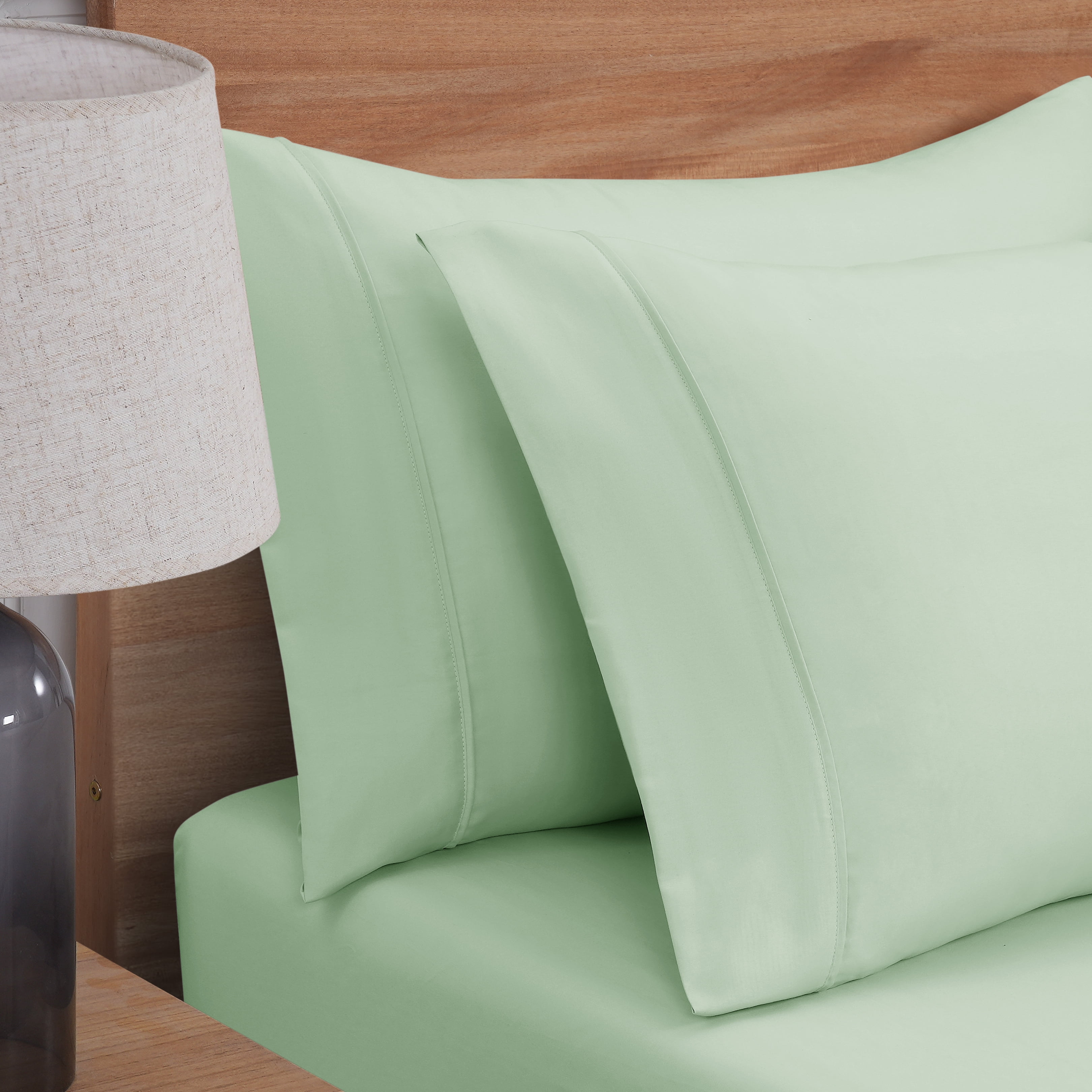 Mainstays Super Soft Brushed Microfiber Pillowcase Set, Light Green, Standard/Queen, 2 Piece