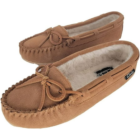 

Clarks Women s Suede Bowknot Moccasin Indoor/Outdoor Slippers with Faux Fur Lining (7 M US Cognac)