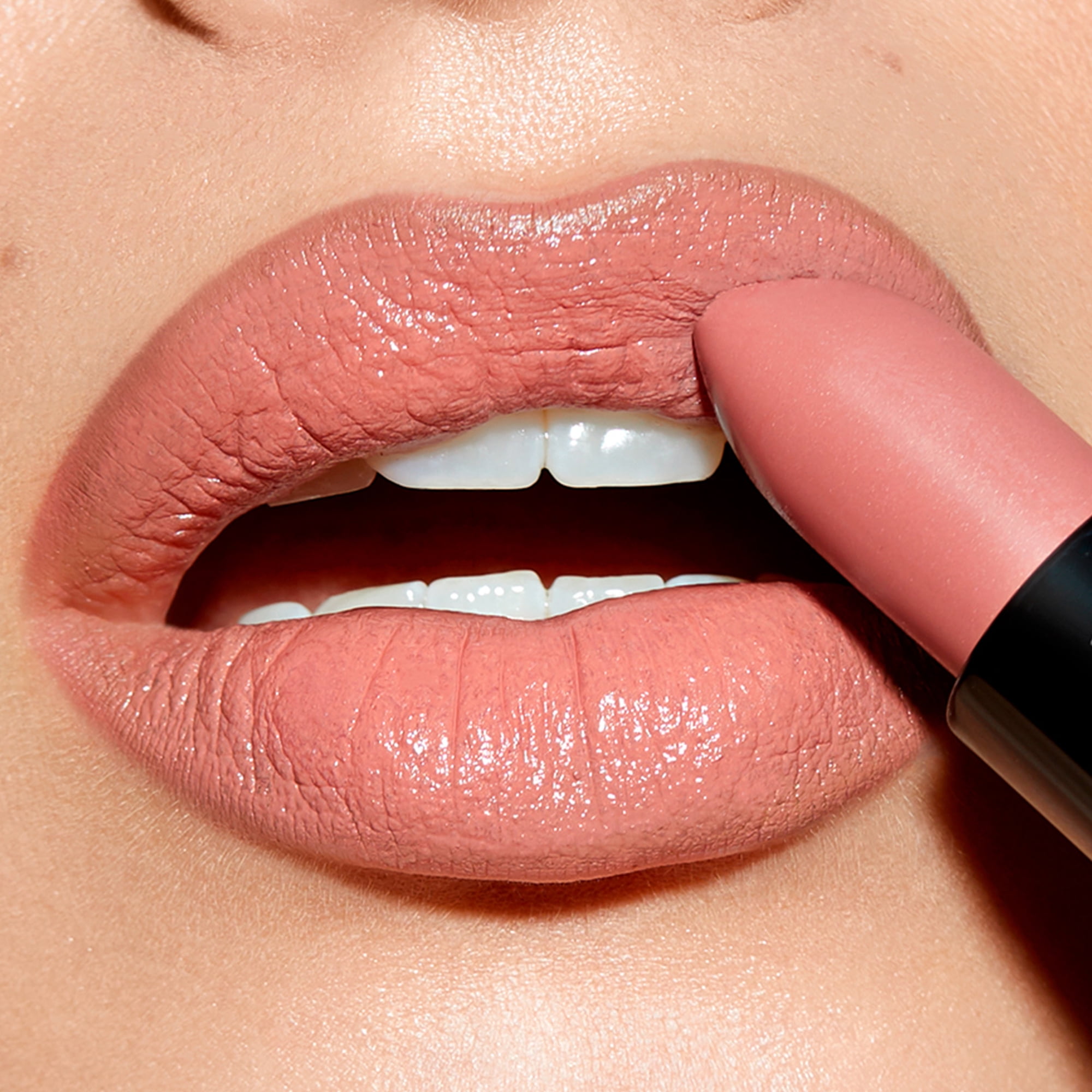 EVAGARDEN BB Lipstick - Hydrates and Plumps to Enhance Your Pout - Smoothens, Softens and Delivers Luminous Color - With Vitamin E to Brighten Skin and Tone Tissue - 581 Rose Bloom - 0.1 oz