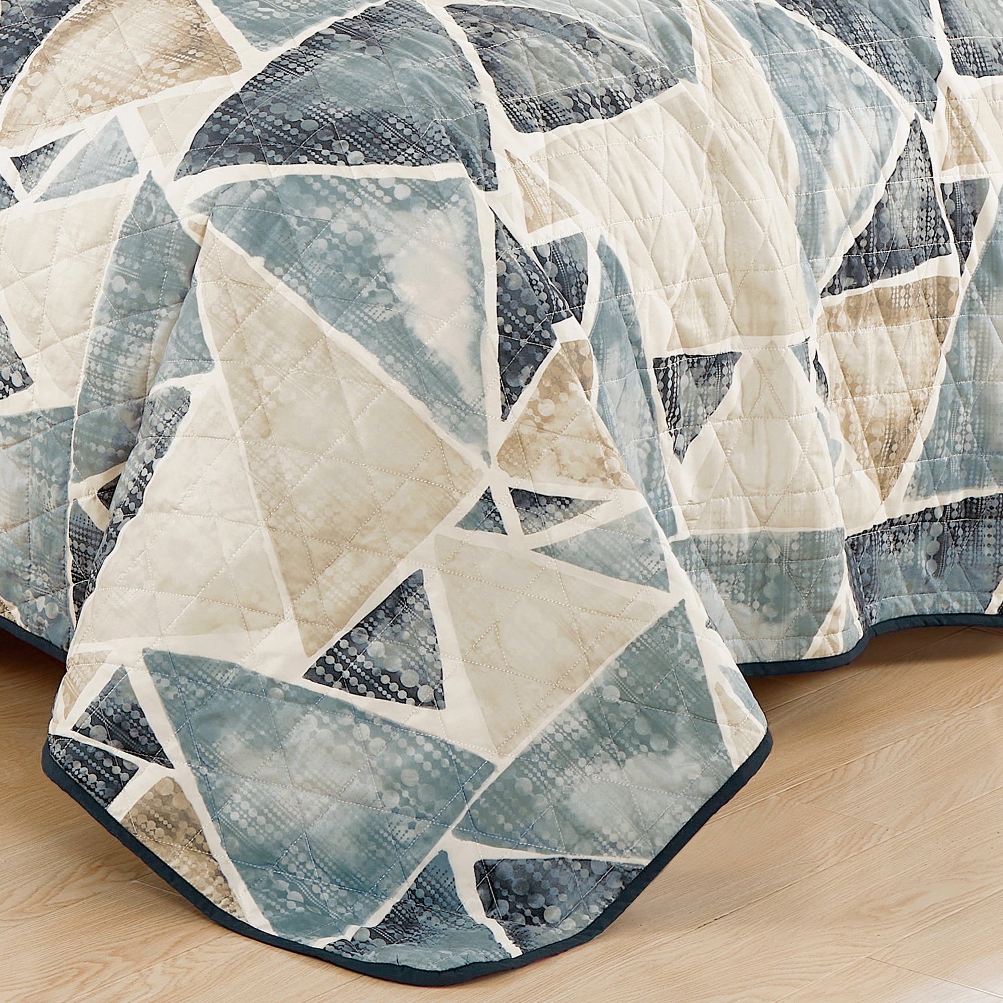 Evjk 3-Piece Decorative Lightweight Bedspread Set – Durable, Microfiber with Decorative Print, King