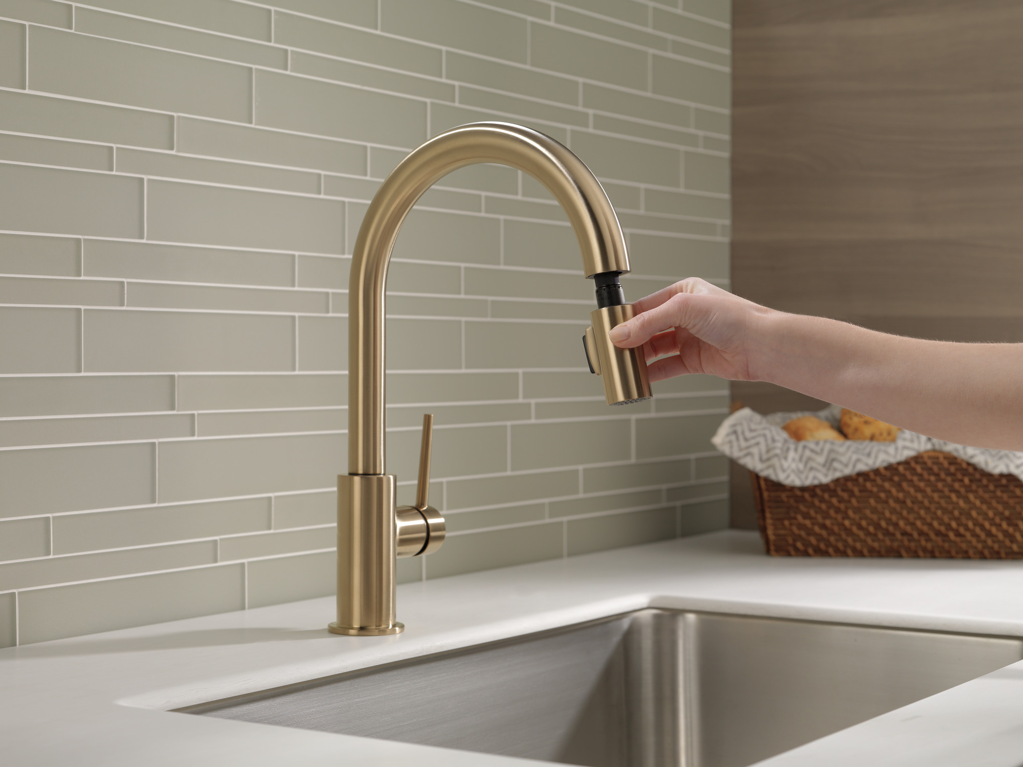 Delta Trinsic® Single Handle Pull-Down Kitchen Faucet - image 5 of 10