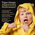 thumbnail image 3 of Cepillo de dientes Twice Kids 3D de triple cabezal con cerdas extrasuaves, 2 unidades, 3 of 6