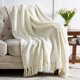 thumbnail image 1 of Mantas blancas para sofá, manta tejida con textura, 50 x 60 pulgadas, manta decorativa súper suave y cálida con borlas para sofá, cama, sofá y sala de estar, 1 of 7